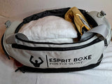 Sac de sport boxe 50 L gris clair, marque Esprit Boxe noire, fonds et renforts noirs