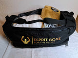 Sac de sport boxe 50 L noir vu du dessus, compartiment principal chargé