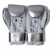 Gants de sparring Esprit Boxe argent, vue de face avec fermeture velcro