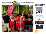 Tenue de boxe amateur rouge portée par l'équipe du Boxing Club Fribourg