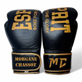 Gants de boxe personnalisés noir et or au nom de la boxeuse Morgane Chassot