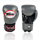 Gants de boxe Twins Special gris en cuir
