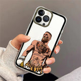 Coque UFC iPhone, Conor McGregor illustré en couleurs, tatouages visibles et short à motif