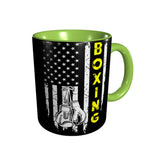 Mug boxe drapeau USA, intérieur et anse verts sur corps noir