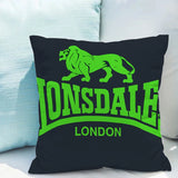 Housse de coussin Lonsdale anthracite, lion et lettrage LONSDALE LONDON vert pomme