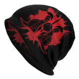 Bonnet spartiate motif casques et épées croisées sur éclaboussures rouges