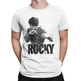 T-shirt de boxe blanc au style Rocky Balboa, photo du personnage en bonnet et mains bandées