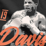 Détail de l'impression du t-shirt Gervonta Davis, portrait postérisé gris et crème