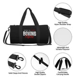 Sac de sport boxe, détail de la bandoulière nylon, des mousquetons et de la double fermeture éclair