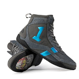 Chaussures de boxe basses grises à chiffre 1 bleu irisé, paire et semelle