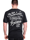 Dos du t-shirt Mike Tyson Ferocious, citation sur le style avec éclairs, mur de briques et tête de tigre