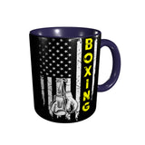 Mug boxe drapeau USA, intérieur et anse bleu marine sur corps noir