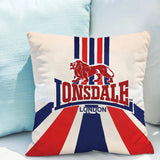 Housse de coussin Lonsdale motif Union Jack, lion rouge et lettrage LONSDALE LONDON