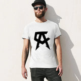 T-shirt Canelo Alvarez blanc au monogramme CA noir imprimé en grand sur la poitrine, porté