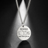Médaillon boxe gravé finition argentée, poli miroir, gravure laser au trait fin