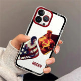 Coque iPhone Rocky Balboa, duel illustré entre le boxeur aux couleurs américaines et son adversaire, cerclage rouge du bloc photo