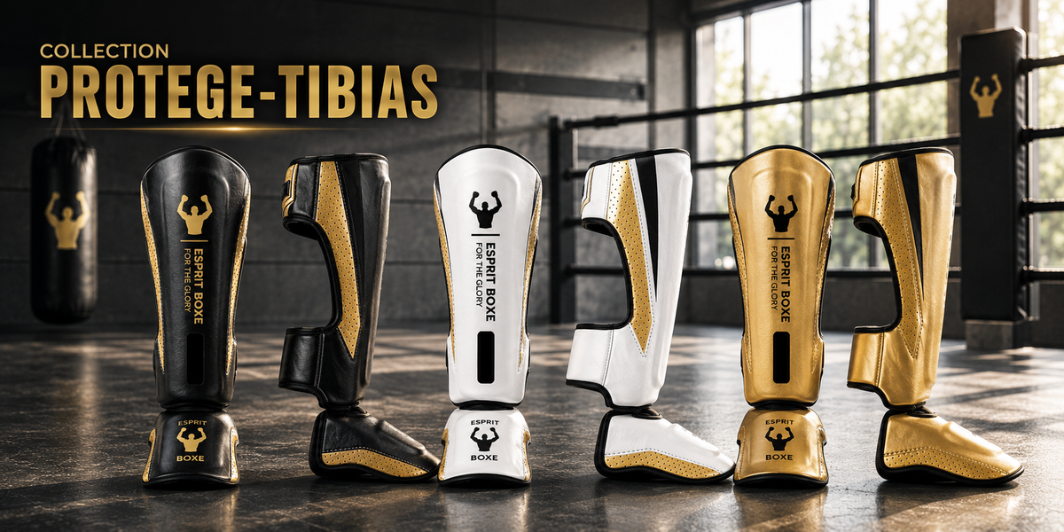 Collection protège-tibias Esprit Boxe : trois paires vues de face et de profil, coloris noir et or, blanc et or, et or, avec protège cou-de-pied
