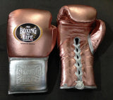 Gants de boxe No Boxing No Life rose gold, poignet argent embossé, laçage blanc