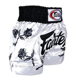 Short boxe FAIRTEX (couleur blanc)