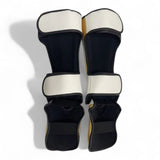 Protège-tibia Esprit Boxe blanc et or vu de dos, deux larges sangles velcro