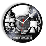 Horloge vinyle boxe, motif Muhammad Ali au-dessus de son adversaire, FLOAT LIKE A BUTTERFLY STING LIKE A BEE