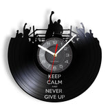 Horloge vinyle boxe, motif KEEP CALM AND NEVER GIVE UP