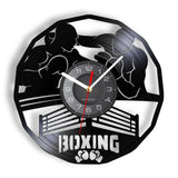 Horloge vinyle boxe, motif ring, boxeurs et gants sous le lettrage BOXING