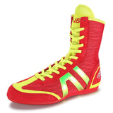 Chaussure de boxe rouge et jaune fluo, vue de profil