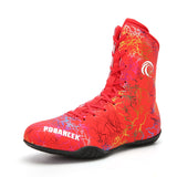 Chaussures de boxe rouges à craquelures multicolores, vue de profil