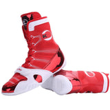Chaussures de boxe rouge et blanc, empiècements rouge métallisé