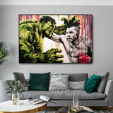 Tableau Mike Tyson vs Hulk, le boxeur envoie un direct au geant vert, format paysage, vue rapprochee de la toile