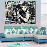 Tableau Mike Tyson en garde detoure sur collage de pages imprimees, format paysage