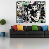 Tableau Mike Tyson en garde detoure sur collage de pages imprimees, format paysage, toile seule, sans cadre
