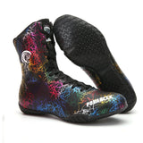 Chaussures de boxe noires à craquelures multicolores et leur semelle