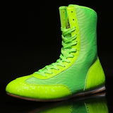 Chaussure de boxe vert fluo, semelle gomme claire, vue de profil